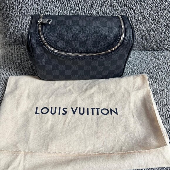 BRAND NEW - LOUIS VUITTON Dopp Kit Toilet Pouch - Picture 5 of 12
